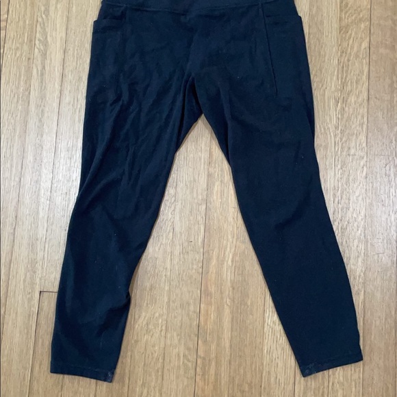 Athleta, Lululemon, Balance Athletica - Picture 6 of 16